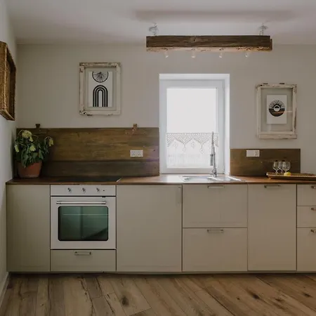 Old Town Strzegomska- Lovely Place In Wroclaw. Apartament